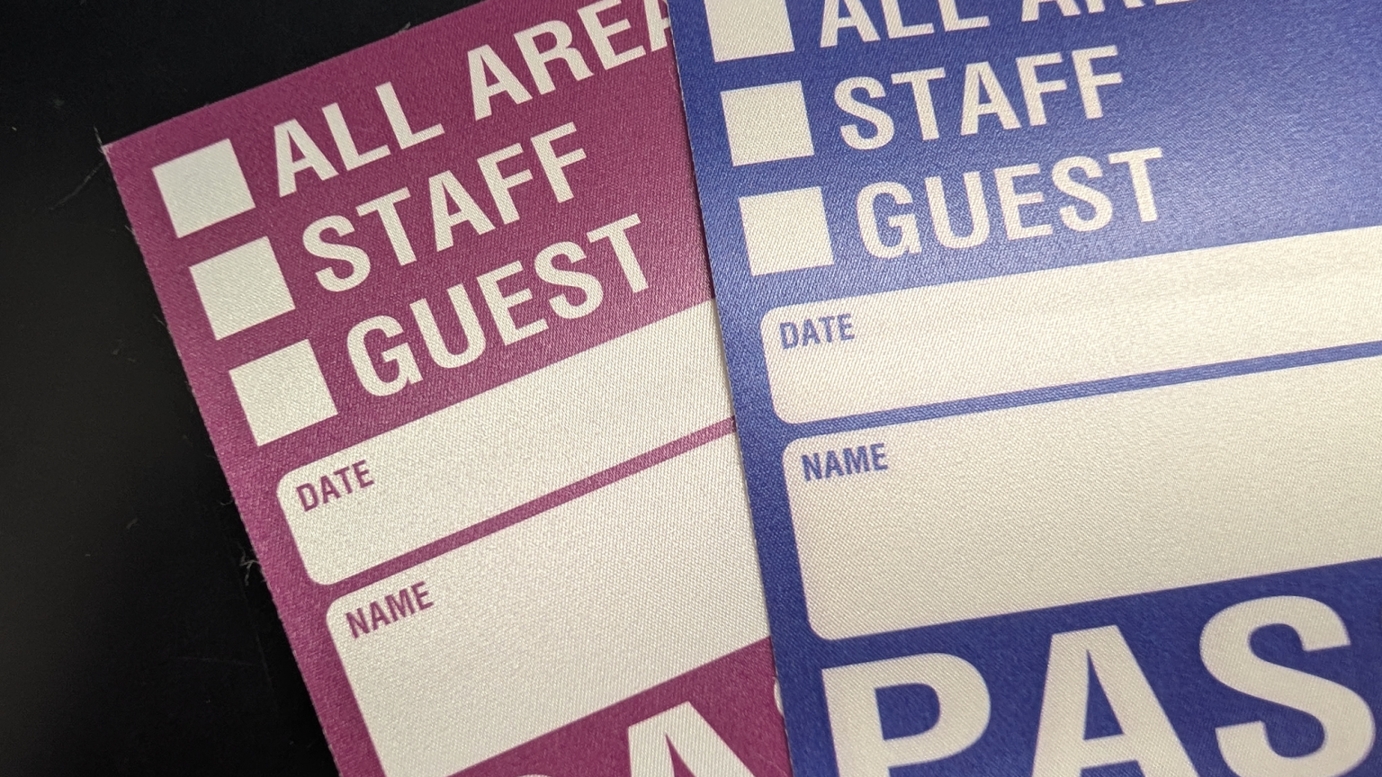 スタッフパスシール